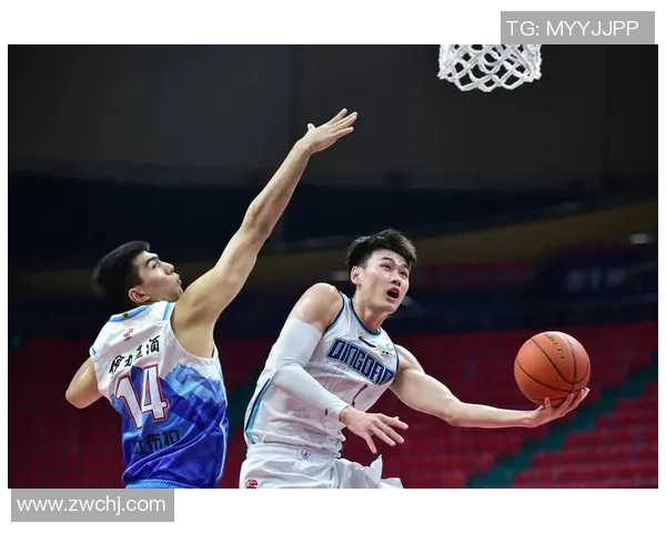 CBA新疆队对阵青岛队精彩文字直播全程回顾与分析